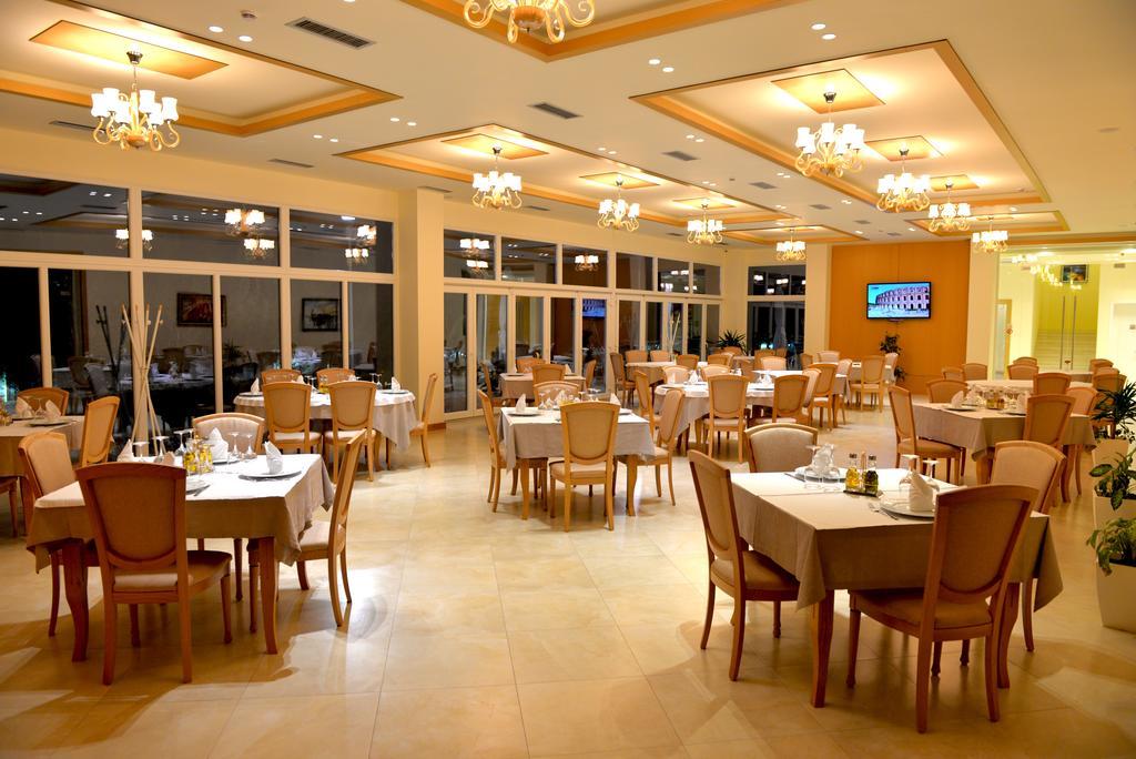 Grand White City Hotel Berat Exterior foto