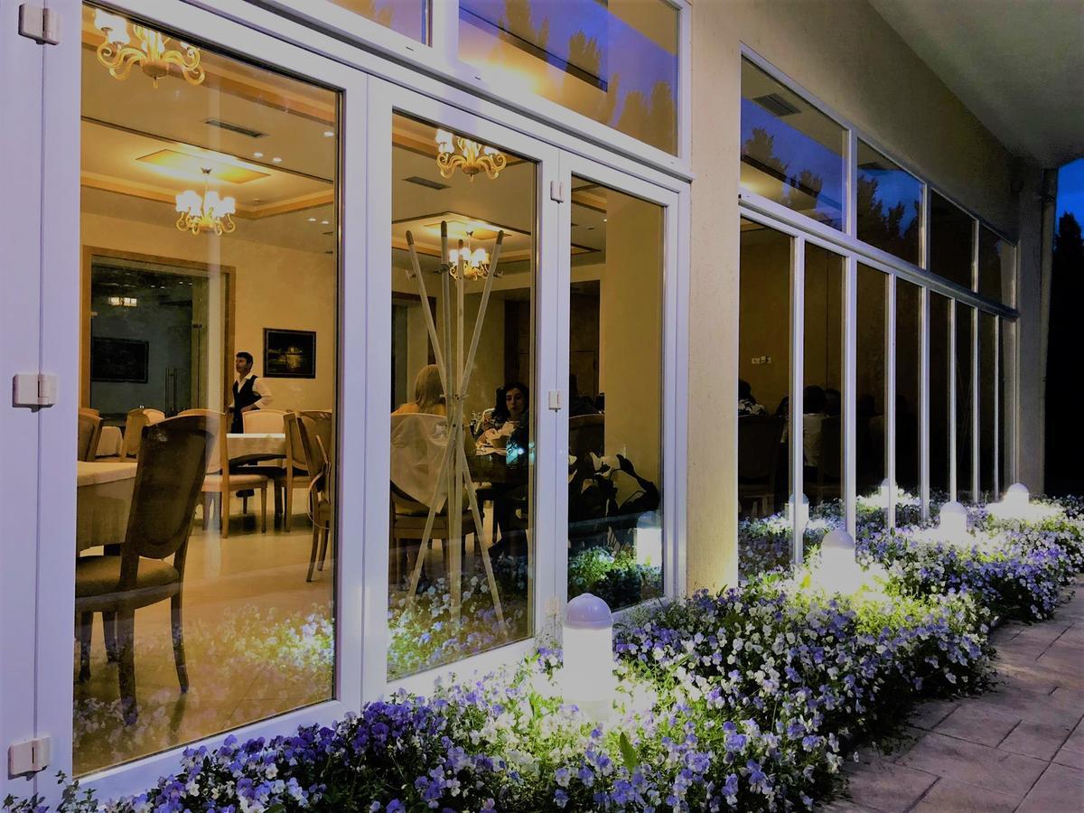 Grand White City Hotel Berat Exterior foto
